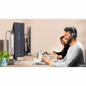 Logitech BRIO 705 Webcam - 8.5 Megapixel - 60 fps - USB Type C - 3840 x 2160 Video - STARVIS Sensor - Auto-focus - 90° Ang