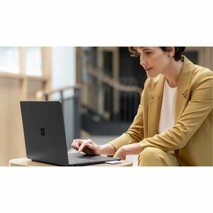 Surface Laptop 6 for Business 13.5" - Ultra 7 165H - 16GB RAM - 512GB SSD - Platinum - Windows 11 Pro