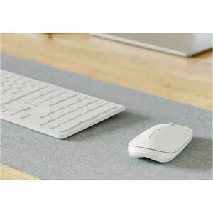Alogic USB-C Rechargeable Wireless Bluetooth Mouse (White) - Bluetooth wireless keyboard with a compact design, ideal for 