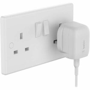 Belkin BoostCharge 20 W AC Adapter - Universal Adapter - For iPhone, iPad Air, iPad mini, iPad Pro - 1 m Cable - 3 A - White
