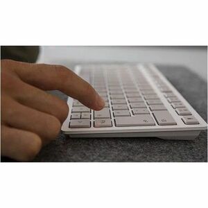 CHERRY KW 7100 MINI BT FOR MAC Keyboard - Compact - Wireless Connectivity - English (UK) - Moonlight White - SX Keyswitch 