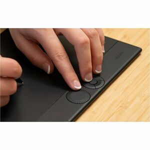 Wacom Intuos Pro Large - Graphics Tablet - 5080 lpi Wired/Wireless - Bluetooth - 8192 Pressure Level - Pen - PC, Mac - Black