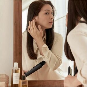 Panasonic Hair Straightener - 5 Heat Settings - Ceramic Plate - AC Supply Powered - Black