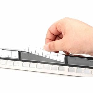 Digitus 24 Anschluss/AnschlüssePatch Panel - Schwarz - 1U Hoch - Rackmount, Schrankmontierbar