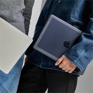 Incase Edge Hardshell Case for Apple MacBook Pro - Clear - Matte - Scratch Resistant, Fingerprint Resistant, Bump Resistan