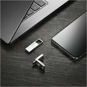 Xiaomi XMUP22YM 128 GB USB 3.2 (Gen 1) Type A, USB 3.2 (Gen 1) Type C Flash Drive - Silver - 150 MB/s Read Speed - 1