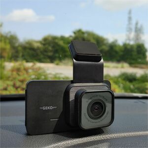 GekoGear Orbit 1120 Dashboard Vehicle Camera - 7.6 cm (3") Screen - 1920 x 1080 Video - CMOS