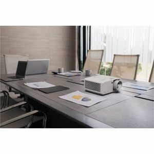 Optoma DuraCore ZH551 3D DLP-Projektor - 16:9 - Weiß - 300,000:1 Kontrastverhältnis - 5600 lm Helligkeit - Vorderseite - 1