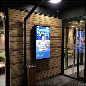 HI-ND Display Enclosure - 139.7 cm (55") - Landscape - Wall Mountable - Black