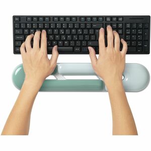 Kensington Duo Gel Wrist Rest - 0.87"" (22 mm) Height x 17.72"" (450 mm) Width x 3.66"" (93 mm) Depth - Green - Polyuretha