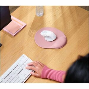 Mouse Pad Trust Bigfoot - Small - 236 mm x 205 mm x 16 mm Dimensioni - Rosa - Antiscivolo - Mouse