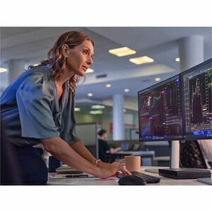 HP EliteDesk 8 Mini G1i Desktop AI PC Wolf Pro Security Edition. Famiglia processore: Intel Core Ultra 5, Modello del proc