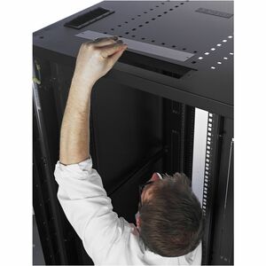 APC by Schneider Electric NetShelter SV 42U Rack Cabinet - 482.60 mm Rack Width - Black - 459.94 kg Dynamic/Rolling Weight
