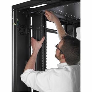 APC by Schneider Electric NetShelter SV 42U Rack Cabinet - 482.60 mm Rack Width - Black - 459.94 kg Dynamic/Rolling Weight