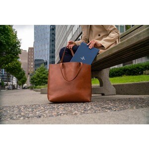 HP Elite Dragonfly 33.8 cm (13.3") Touchscreen Convertible 2 in 1 Notebook - Full HD - Intel Core i7 8th Gen i7-8565U - 16