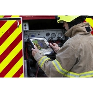 Panasonic TOUGHBOOK CF-33 Rugged Tablet - 12" QHD - vPro Technology - 16 GB - 512 GB SSD - Windows 11 Pro - 4G - Core i5 1