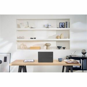 Prestige 14 AI+ D3MG - 14" FHD+ OLED - Ultra X7 358H - 32GB RAM (on-board) - 2TB SSD - Backlit KB - Wi-Fi 7 - Platinum Gra