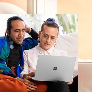Microsoft Surface Laptop 5 34.3 cm (13.5") Ecrã tátil Notebook - Intel Core i5 - 8 GB - 256 GB SSD - Platina - Intel Chip 