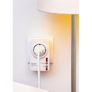 FRITZ!DECT 200 Schaltbare Steckdose mit Stromverbrauchsmessung, über die FRITZ!Box steuerbar (intelligente DECT-Steckdose/