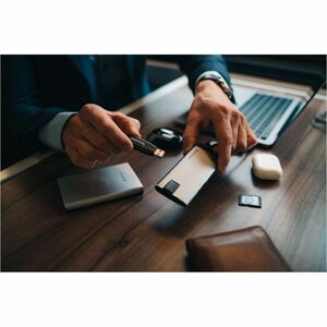 Pen Drive Verbatim Store 'n' Go V3 - 64 GB - USB 3.2 (Gen. 1) Tipo A - Grigio - 80 MB/s Read Speed - 25 MB/s Write Speed -