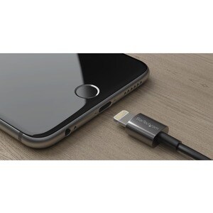 StarTech.com 1m (3ft) Premium Apple Lightning to USB Cable with Metal Connectors for iPhone / iPod / iPad - Black - Cable 