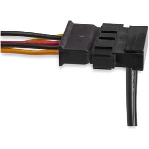 StarTech.com PYO4SATA. Kabellänge: 0,4 m, Anschluss 1: SATA 15-Pin, Anschluss 2: 4 x SATA. Breite: 29 mm, Tiefe: 400 mm, H