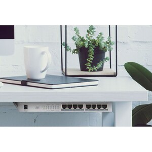 ZYXEL GS1008HP 8 Ports Manageable Ethernet Switch - Gigabit Ethernet - 1000Base-T - 2 Layer Supported - Twisted Pair - Des