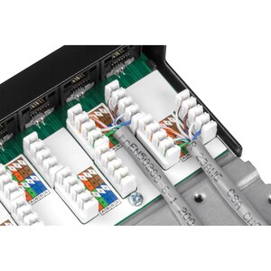 Network Pièce pour panneau TRENDnet TC-P24C6AHS - 24 Port(s) - 24 x RJ-45 - 0,5U Haut - Montable en rack