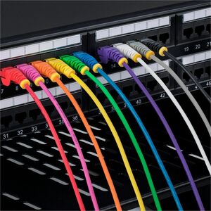StarTech.com 0.5 m CAT6 Cable - Slim CAT6 Patch Cord - Grey - Snagless RJ45 Connectors - Gigabit Ethernet Cable - 28 AWG (