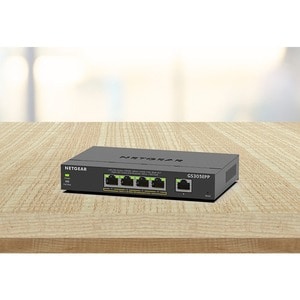 Netgear GS300 GS305EPP 5 Ports Manageable Ethernet Switch - Gigabit Ethernet - 10/100/1000Base-T - 3 Layer Supported - 120