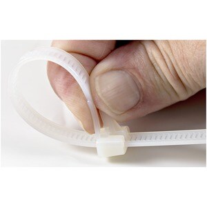 StarTech.com 100 Pack 6" Reusable Cable Ties - White Medium Releasable Nylon/Plastic Zip Ties Resealable Adjustable Networ
