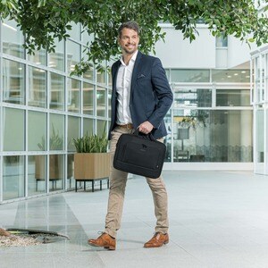 Sacoche de transport Dicota Eco pour 38,1 cm (15") à 39,6 cm (15,6") Ordinateur Portable - Noir - 300D polyéthylène téréph