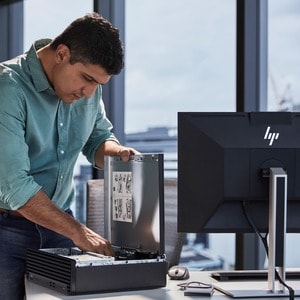 HP Elite 800 G9 Desktop Computer - Intel Core i5 12th Gen i5-12600 - 16 GB RAM - 256 GB SSD - Small Form Factor - Intel Chip