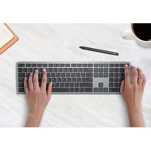 Dell KB700 Keyboard - Wireless Connectivity - USB Interface - Hungarian - QWERTZ Layout - Black, Grey - Scissors Keyswitch