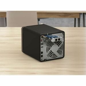 Sistema di memorizzazione SAN/NAS QNAP Turbo NAS TS-464-8G - 4 x Vani totali - 4 GB Capacità memoria Flash - Intel Celeron