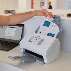 Escáner de superficie plana Brother ADS-4900W - Inalámbrico - 600 x 600 ppp Óptico - 48 bits Color - 60 ppm (Mono) - 60 pp
