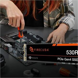 Seagate FireCuda Solid State-Laufwerk - M.2 Intern - 4 TB - PCI Express (PCI Express 4.0) - Retail