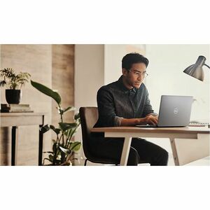 Dell Latitude 7000 7450 35,6 cm (14 Zoll) Notebook - Full HD Plus - Intel Core Ultra 7 165U - 32 GB - 512 GB SSD - Deutsch