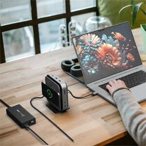 j5create JCD3199 USB Type C Docking Station for TV, Notebook, Smartphone, Monitor - Charging Capability - Memory Card Read