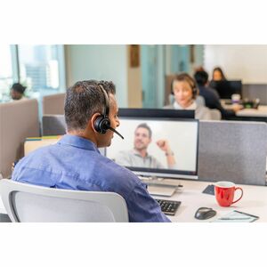 Poly Savi 8210 Monaural DECT 1880-1900 MHz Top +Charging Cradle