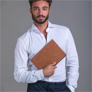 RISSKOV handmade leather folio with standfunction for iPad Pro 11in BRN