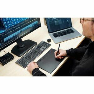 Wacom Intuos Pro Small - Graphics Tablet - 5080 lpi Wired/Wireless - Bluetooth - 8192 Pressure Level - Pen - PC, Mac - Black