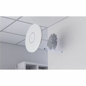 Ubiquiti U7 Pro U7 Pro XG Tri Band Wi-Fi 7 IEEE 802.11n/ac/ax/be/v/r/k 5.80 Gbit/s Wireless Access Point - Yes - 2.40 GHz,