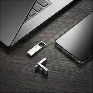 Xiaomi XMUP22YM 128 GB USB 3.2 (Gen 1) Type A, USB 3.2 (Gen 1) Type C Flash Drive - Silver - 150 MB/s Read Speed - 1