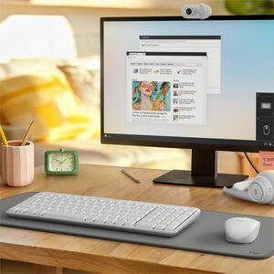 Logitech MK250 Keyboard & Mouse - QWERTY - Spanish - Mechanical Wireless Bluetooth Keyboard - Keyboard/Keypad Color: Off W