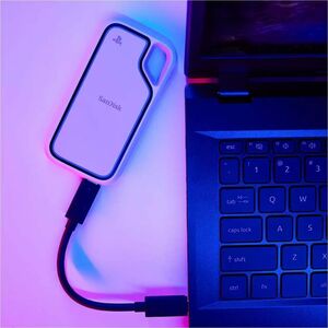 SanDisk Extreme Portable Tragbar Solid State-Laufwerk - Extern - 2 TB - Notebook, Tablet, Smartphone, PlayStation, Desktop