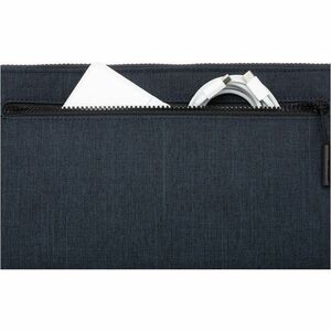Incase Compact Carrying Case (Sleeve) for 35.6 cm (14") Apple MacBook Pro - Heather Navy - Scratch Resistant, Bump Resista