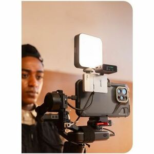 Lexar Professional 2 TB 便携式 固态硬盘 - 外置 - iPhone, 智能电话 设备支持 - USB 3.2 (Gen 2) Type C - 1050 MB/s 最大读取传输速率 - 5 年 保修