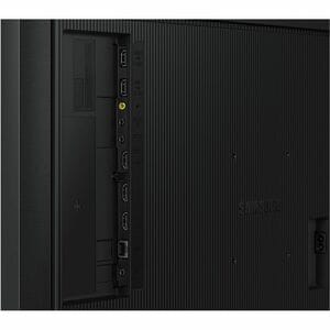 Samsung 32" FullHD, 16:9, QM32C, edge-LED, 400nits, Speakers 2x10W, black, 3xHDMI 2.0, DP 1.2, RS232(in/out), USB 2.0 x 2,