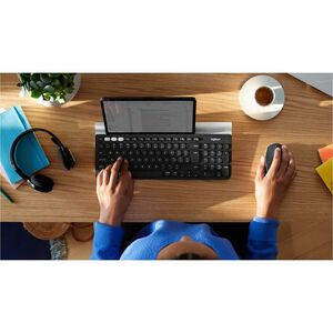 Logitech K780 Keyboard - Wireless Connectivity - USB Interface - Swiss - QWERTZ Layout - White - Bluetooth/RF - 10 m - 2.4